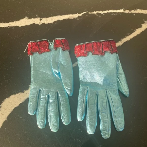 Gucci Women’s Leather Blue Gloves - Picture 8 of 9